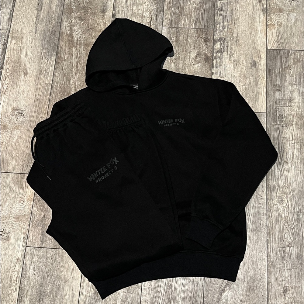 WHITE FOX SWEATSUIT